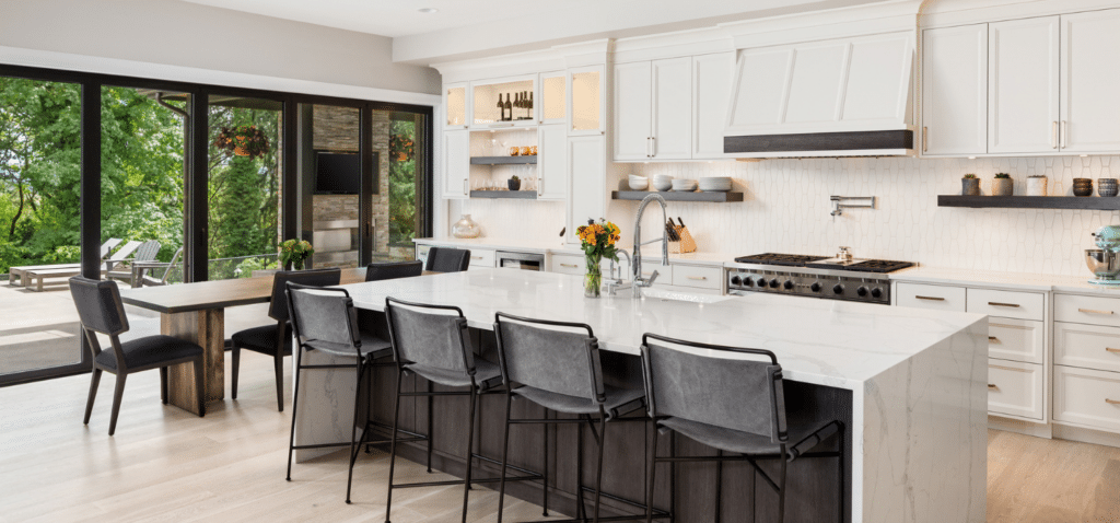 Neatly cleaned kitchen with sparkling countertops after detailed home cleaning.